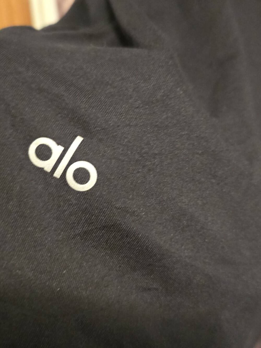 Alo Black crop Leggings - Picture 6 of 6